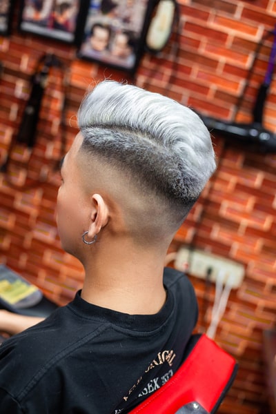 nhuộm màu bạch kim có phải tẩy tóc không, hướng dẫn tẩy tóc an toàn